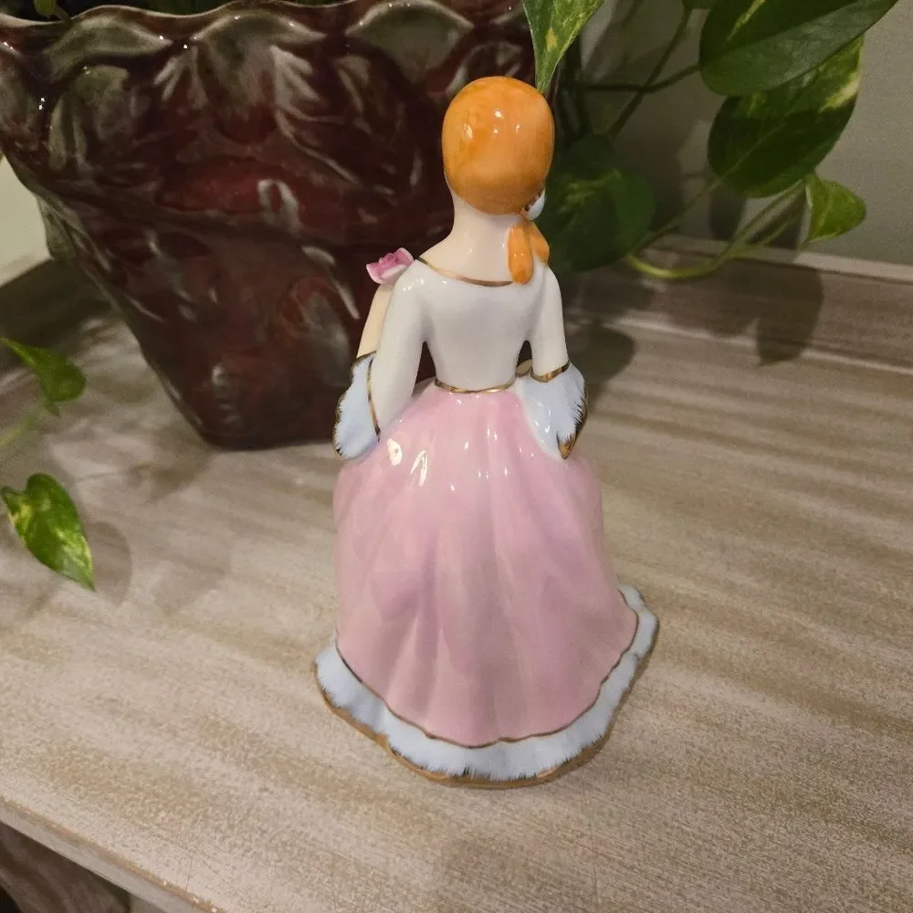 Vintage Elegant Pink and White Figurine 8 Inches Approx.
